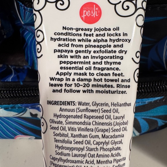❣️SALE❣️~$10~Perfectly Posh~Toes before Bros~Hot Wrap Foot Mask~ New and Sealed - Picture 3 of 4